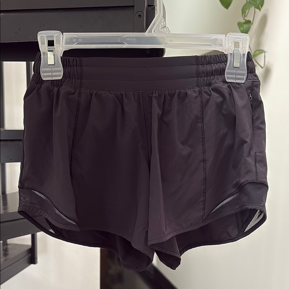 Lululemon Athletica Black Hotty Hot Low-rise Lined Short 2.5”